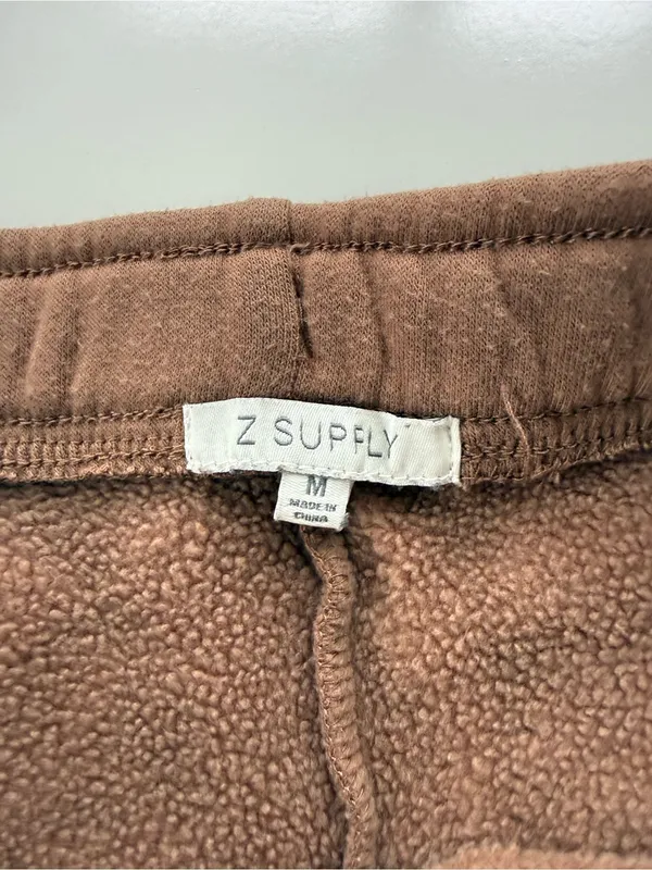 Z Supply Wide-Legged Brown Sweats Size Medium - Image 5