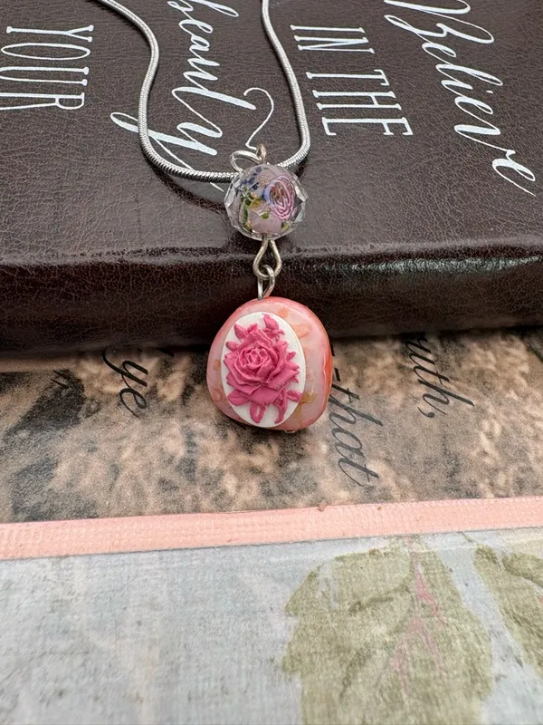 Y2K Handmade Pink Cameo Shell Necklace Cottagecore Romantic Pendant - Image 6