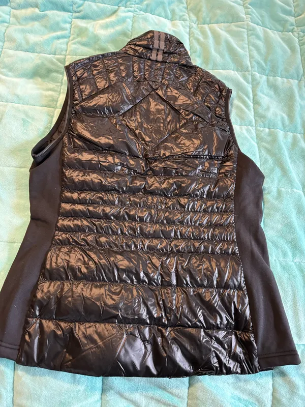 Canada Goose Hybridge Lite Vest - Image 9