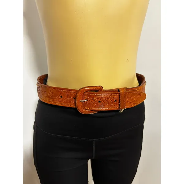 Vintage Tan Floral Tooled Leather Western Belt Woven Detail Size 32 - Image 6