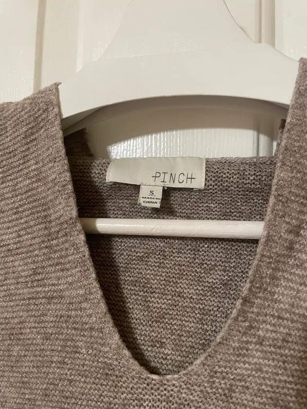 Pinch Taupe V-Neck Hooded Pullover Sweater Size Small - Image 3