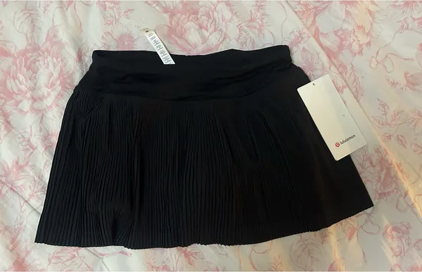 Lululemon Pleat To Street Skirt Black - Image 2