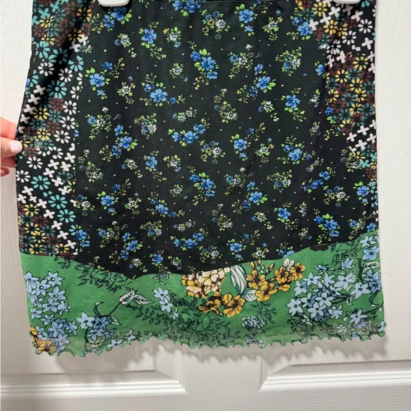 Urban Outfitters Green Knit Top - Image 3