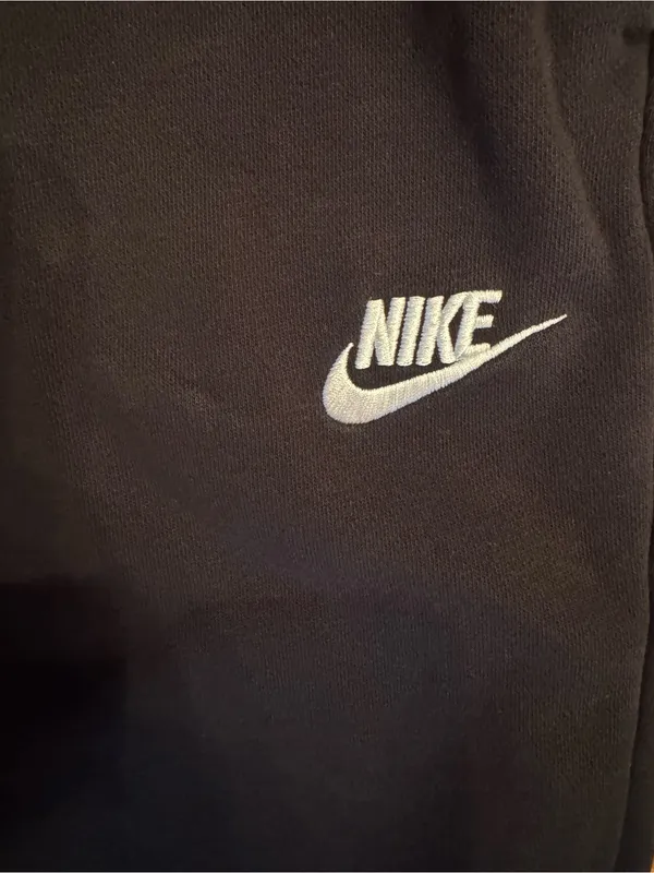 Nike Black Fleece Joggers Women’s 2XL Cropped NWOT - Image 4