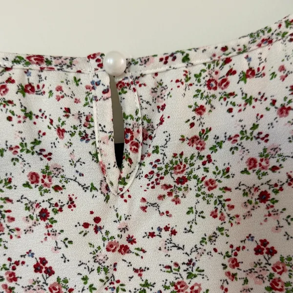 Floral Ruffle Cap-Sleeve Camisole - White with Red Floral - Image 5