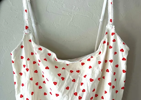 SKIMS Heart Print Fits Everybody Onesie XS - Image 3