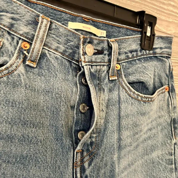 Levi's‎ wedgie size 27 skinny frayed hem button up fly medium wash - Image 8