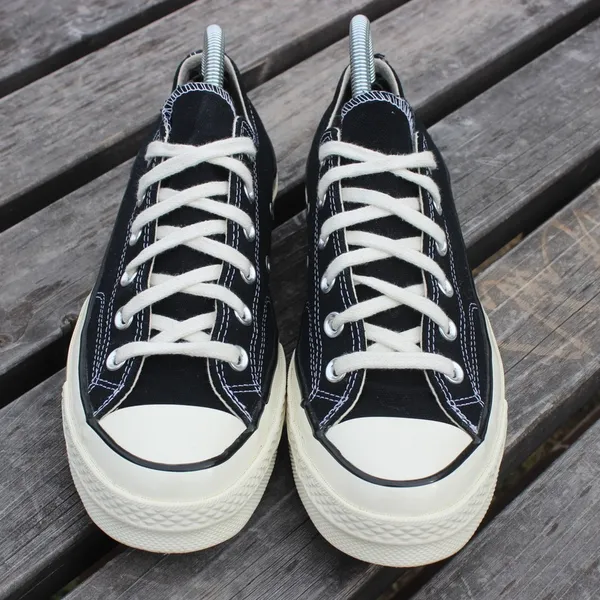 Converse Black/White Low Top Unisex Sneaker (Sz 7M - 9W) - Image 4