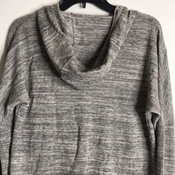 Ugg ladies gray lightweight zip up jacket with hoodie size small - Image 10