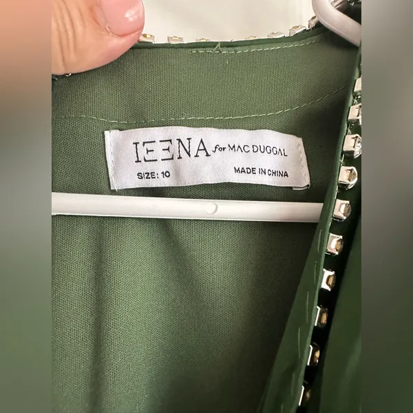 Mac Duggal 55702 Satin Puff Shoulder Rhinestone Encrusted Gown Green‎ 10 NEW - Image 6