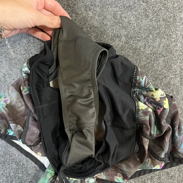 Lululemon Speed Up Running Shorts‎ 2.5 Lush Tropical Multi Floral Womens Size 2 - Image 8
