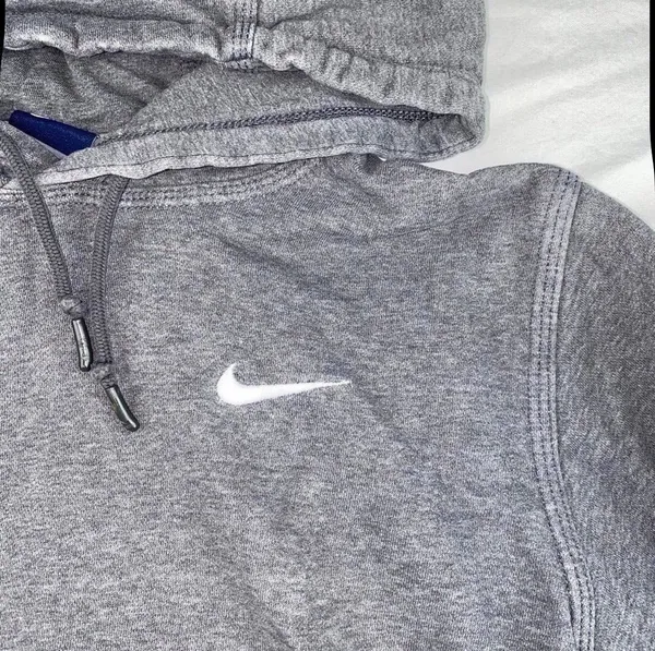 Nike hoodie - Image 5