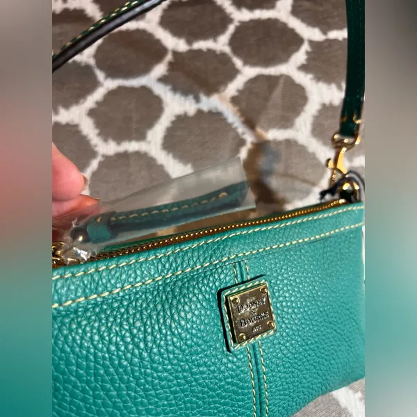 Dooney & Bourke NWT Turquoise Leather Mini Shoulder or Wristlet Bag summer fun - Image 5