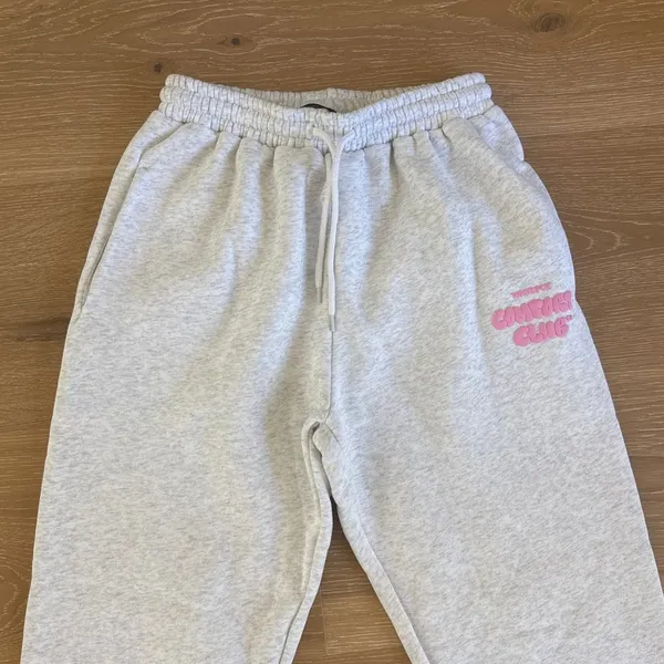 White Fox Comfort Club Sweatpants Mist Size S in Gray Pink - Image 2