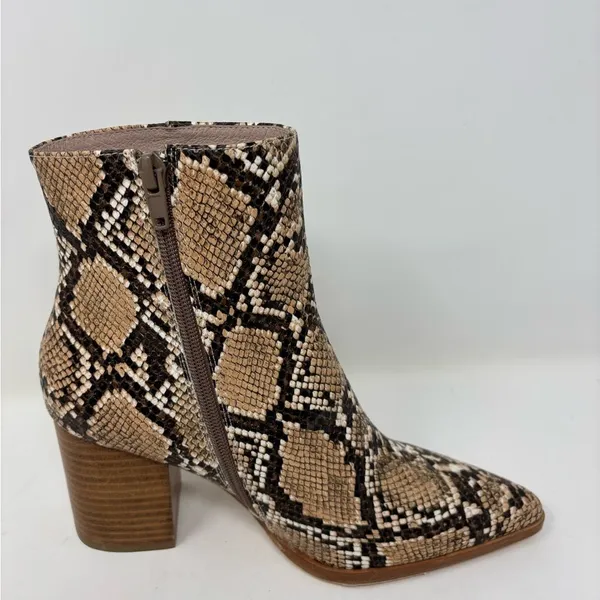 Raye Revolve Merit Size 6.5 High Heel Bootie‎ Natural Snake Skin Embossed - Image 7