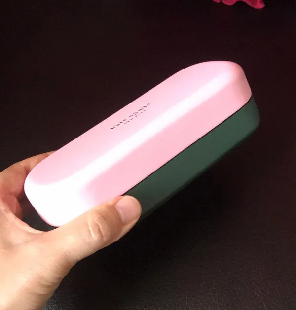 Kate Spade new glasses case with cloths, color in pink and dark green - Image 2