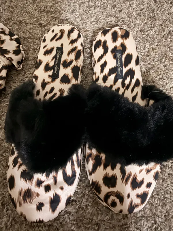 Victorias Secret slippers - Image 2