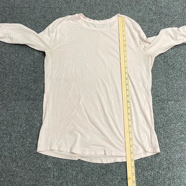 Lululemon Athletica Light Pink Long Sleeve Top size 12/14 lightweight tshirt - Image 7