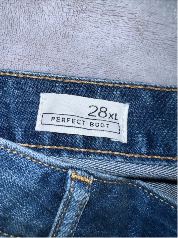 Women's Gap 1969 Perfect Boot Cut Jeans Blue Size 28XL - Image 4