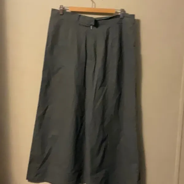 Handmade Black Midi A-Line Skirt for Casual Wear - Image 3