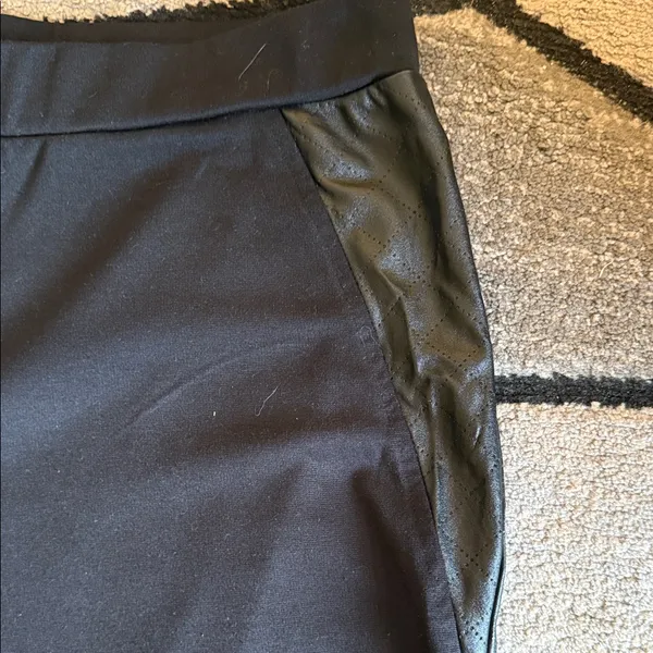 I.N. studio black leggings with leather accents XL - Image 2