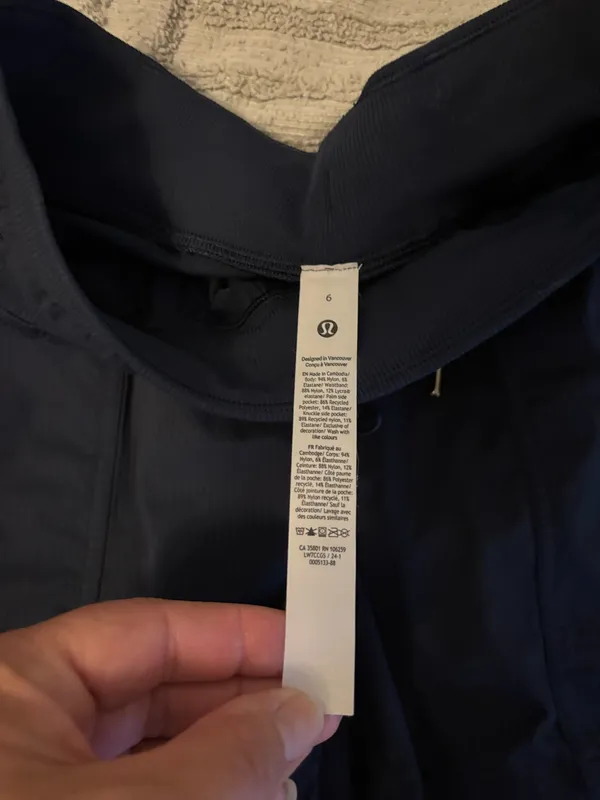Lululemon Athletica Navy Athletic Shorts, Sz 6 - Image 3