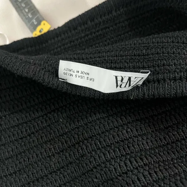 Zara Black Knit Top with White Sleeves - Image 5