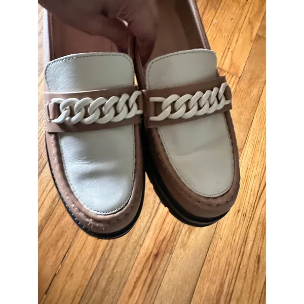 Clarks Orianna Edge Chain Lug Sole Loafers 9M Modern Chunky - Image 4