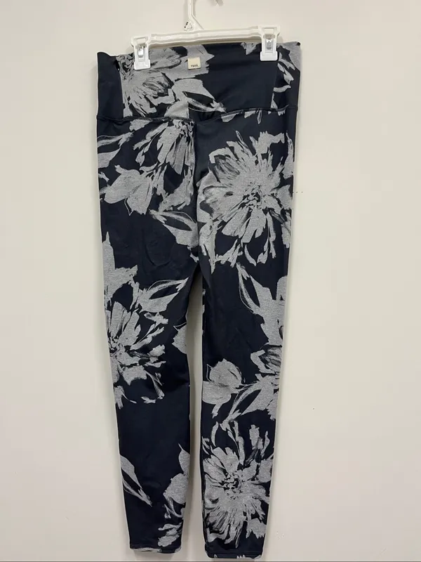 Vuori Black & Light Gray Floral Active Leggings Size Small (?) - Image 2