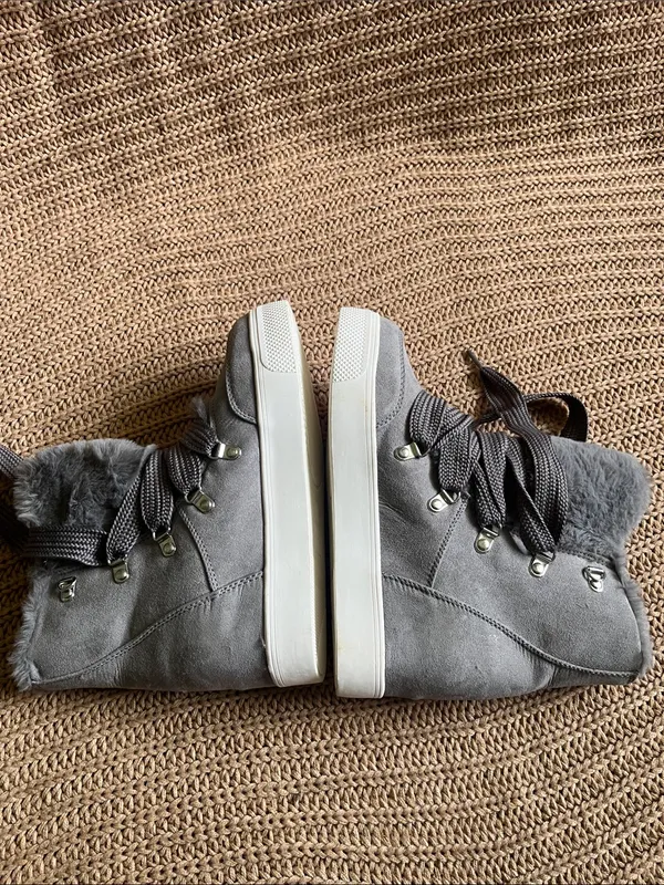 Time and Tru Gray Faux-Fur Lace-Up Winter Boots - Image 5