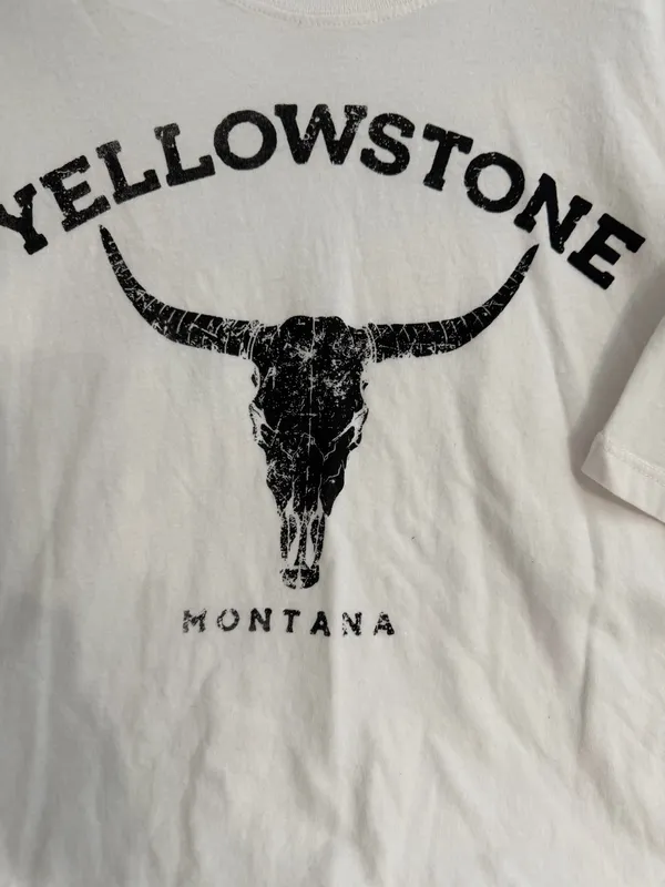 Mine B White Graphic 'Yellowstone Montana' Short Sleeve Tee - Image 2