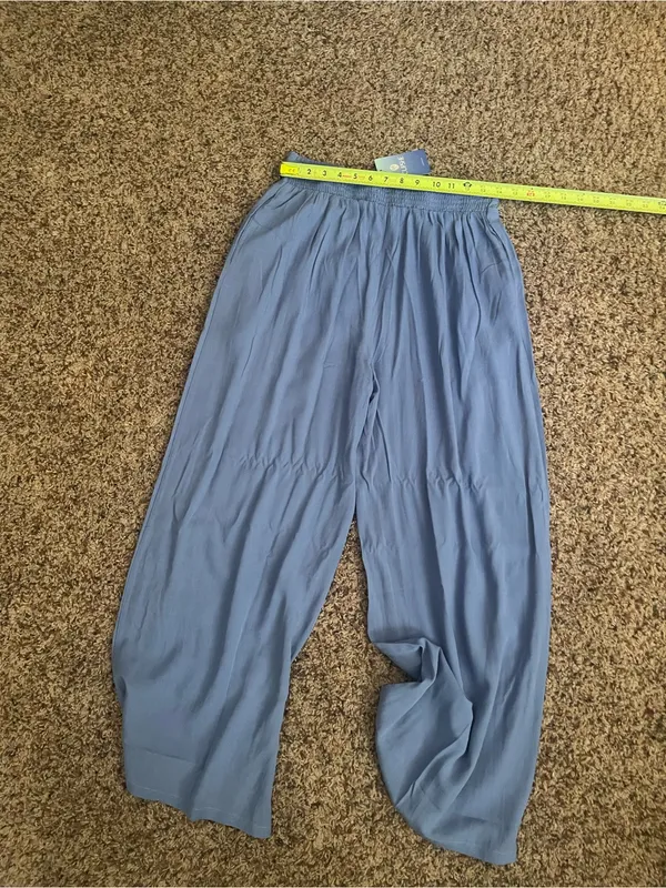 Cupshe Light Blue Wide-Leg High-Waist Pants with Button Front - Image 5