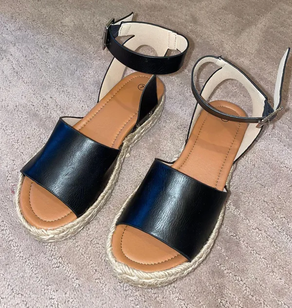 black platform Sandals Size 7 - Image 3