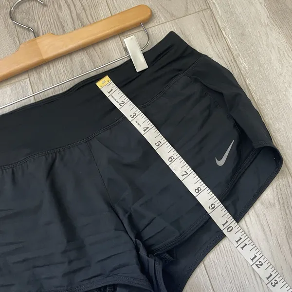 Nike Workout Shorts dri-fit fitted womens Black (small) activewear running gym - Image 5