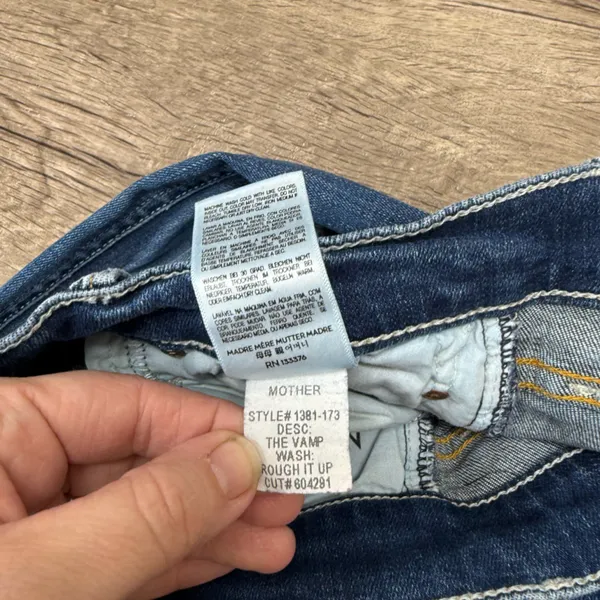 MOTHER the vamp jeans rough it‎ up size 26 - Image 9