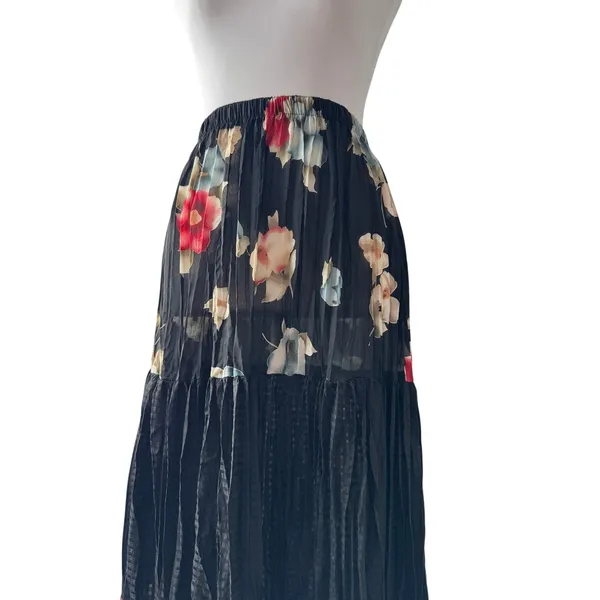 Vintage ‘90s Delah McKay Black Floral Print Semi-Sheer Tiered A-Line Maxi Skirt - Image 6