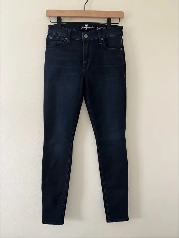 7 For All Mankind Gwenevere Dark Wash Denim Skinny jeans size 27 - Image 2
