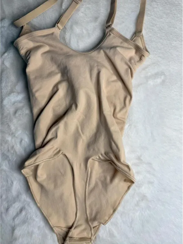 SKIMS Seamless Sculpt Thong Bodysuit Light Nude XL NWT - Image 4