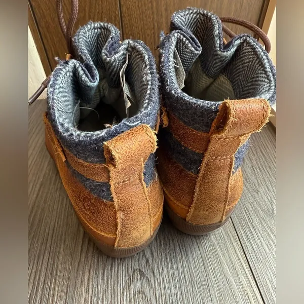 UGG Waterproof Leather Duck Boots Herringbone Wool Collar‎ Brown Lace Up size 8 - Image 3