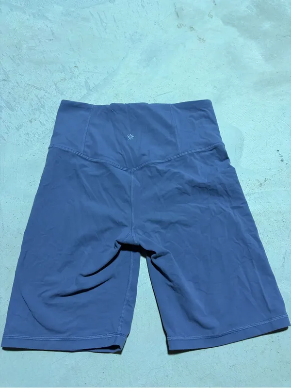 Athleta Women’s ultra High-Waist elation 9” short medium - Image 7