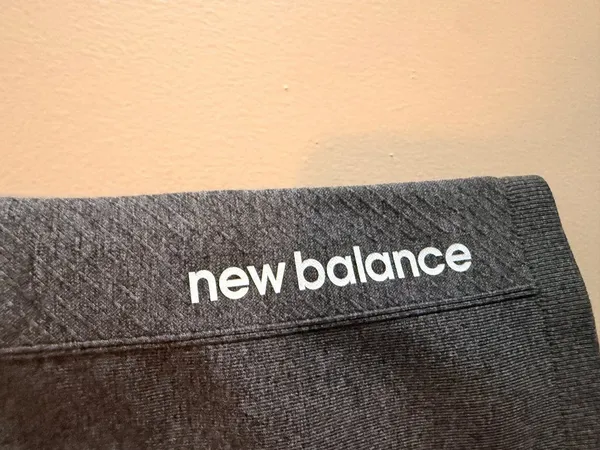 New Balance Large Womens Gray High-Waist Seamless Compression Shorts L - Image 4
