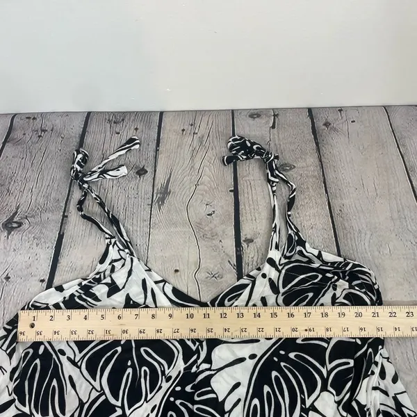 Black & White Leaf Print Tie-Strap jumpsuit with pockets size XL - Image 11