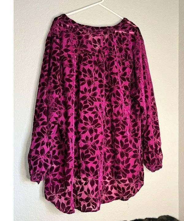 Torrid Top Velvet Burnout Hi Low Pullover Long Sleeve Wine Color 2 - Image 3
