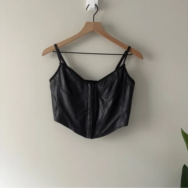 Shein Black Faux Leather Crop Top Corset Adjustable Spaghetti Straps Halloween S - Image 3