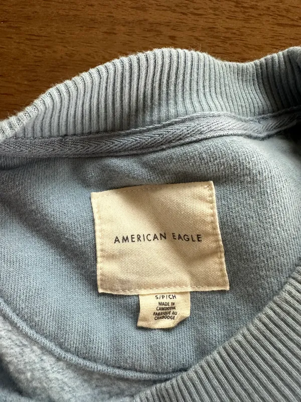 American Eagle Outfitters Sweatshirt - Image 3