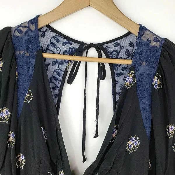 Free People Mockingbird Black Floral Deep V-Neck Open-Back Lace Mini Dress Sz 2 - Image 15