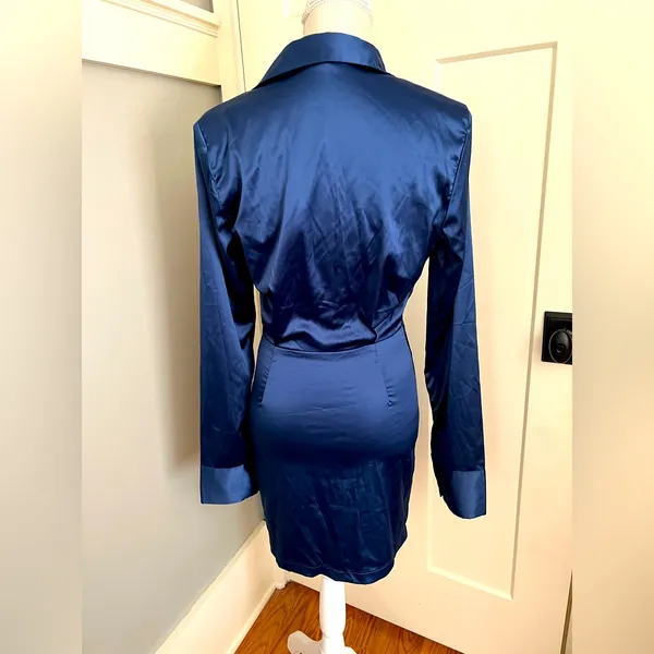 Boutique NWOT Womens Super Sexy Satin Shirt Dress Silky Satiny Dark Navy Size Medium - Image 7