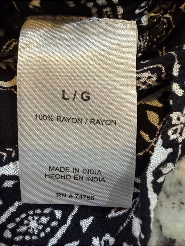 Bila Black and White Floral Border Print Blouse - Image 3