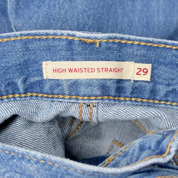 Levi’s High Waisted Straight Jeans - Image 4