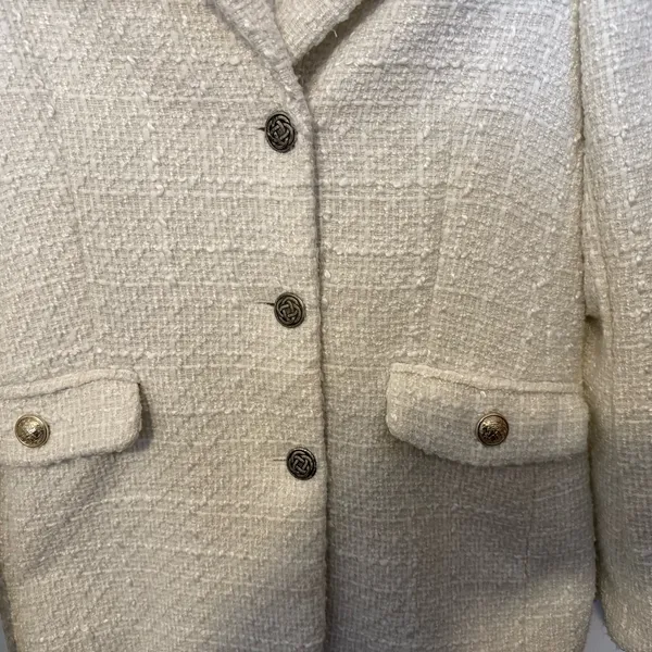 White Textured Suit Jacket - Image 4
